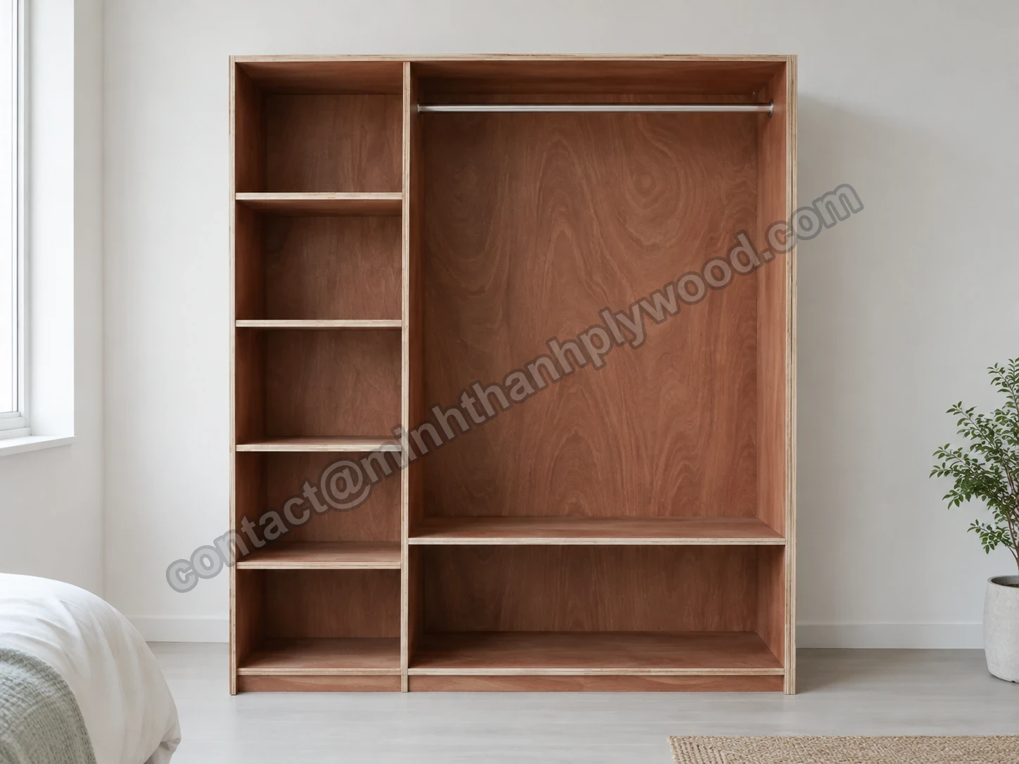 Open garderobe met roodbruine multiplex zijden en legplanken